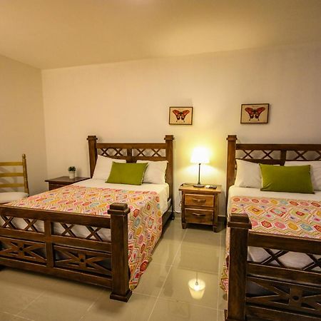 Deluxe Suites Guacamayos - Eco-Lodge & Swimming Pool Bonao Extérieur photo