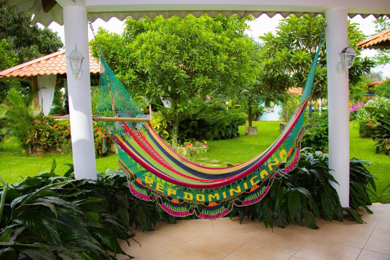 Deluxe Suites Guacamayos - Eco-Lodge & Swimming Pool Bonao Extérieur photo